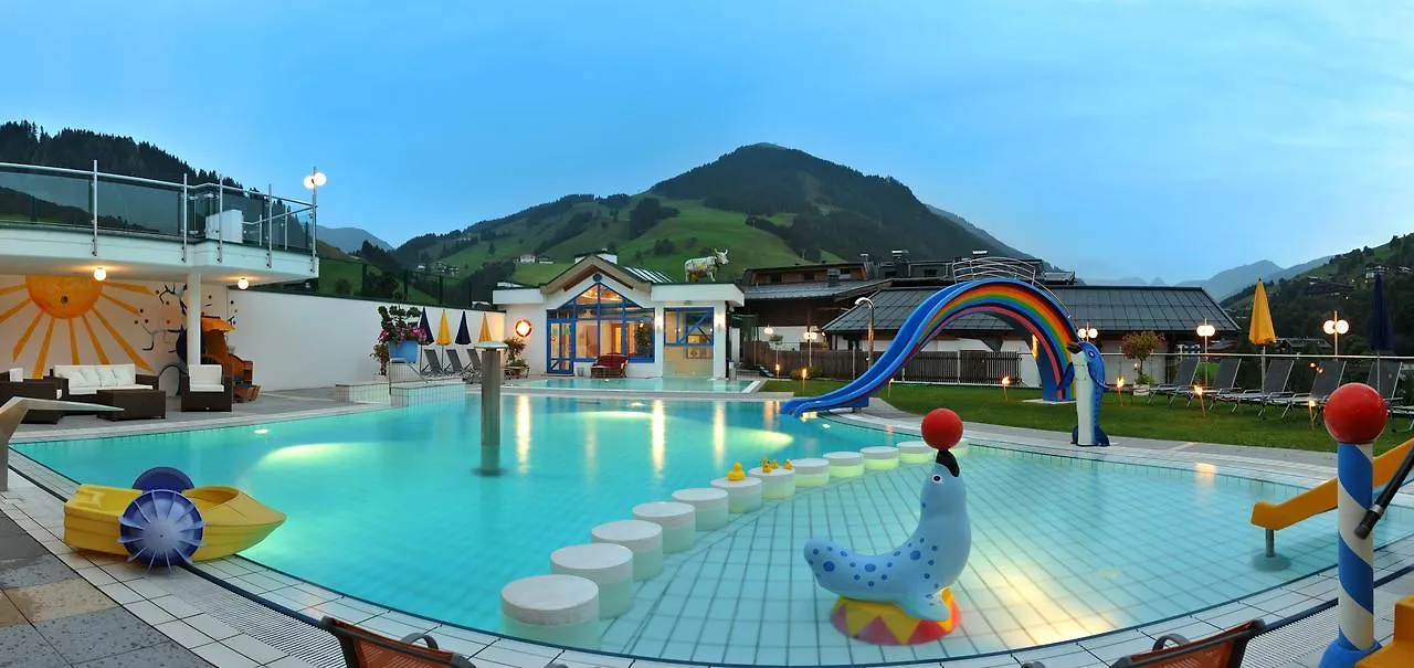 Wellness- Und Familienhotel Egger contacts