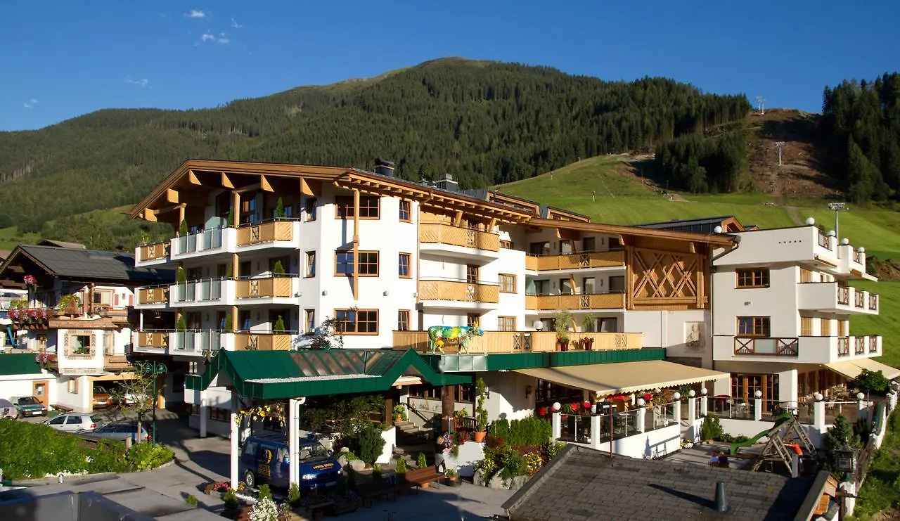 Wellness- Und Familienhotel Egger Saalbach-Hinterglemm 4*,  Austria